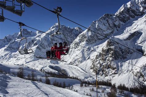 Courmayeur, Italy - Ski Europe - winter ski vacation deals in Andorra ...