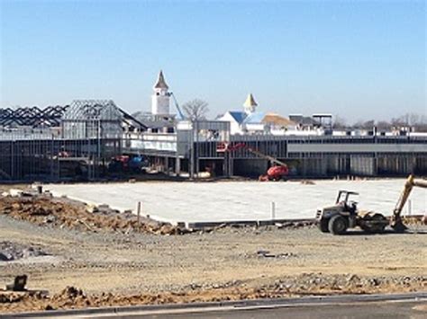 Major progress at Simpsonville outlet mall - WDRB 41 Louisville News