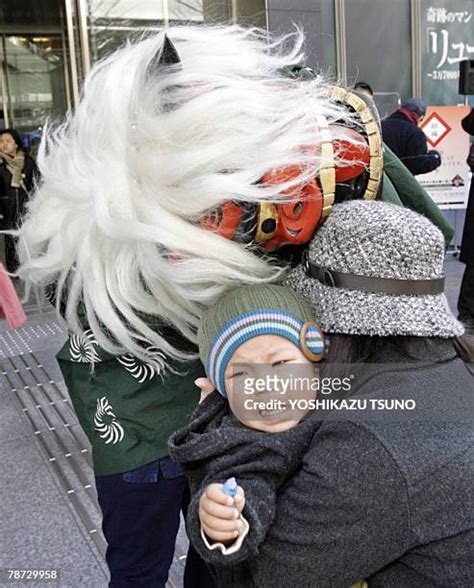 Lion Dance Mask Photos And Premium High Res Pictures Getty Images