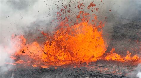 Vulkanausbruch Nahe Reykjavik Islands Erde Spuckt Wieder Feuer N Tv De