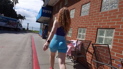 Not Oc Red Read Milf Legging Ass Spandex Leggings Yoga Pants Forum