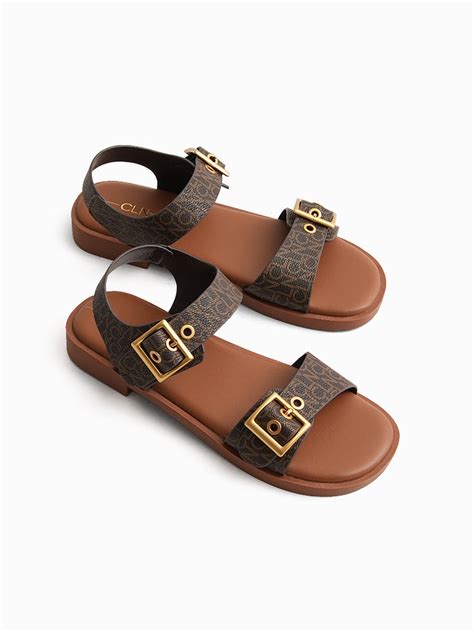 Blackberry Flat Sandals Cln