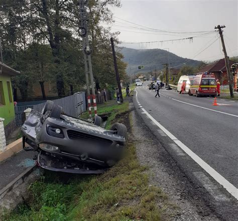 Dou Autoturisme I O Motociclet Implicate Ntr Un Accident Rutier La