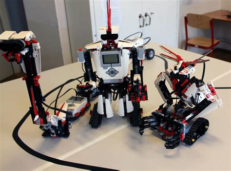 Zajęcia z programowania robotów lego Aktualności Archiwum Zespół