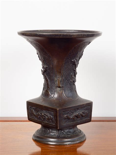 Proantic Vase En Bronze Chine Dynastie Qing Xviiie Xixe Si Cle