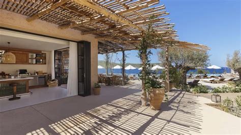 As Se Convirti Six Senses Ibiza En El Destino De La Moda Forbes Espa A