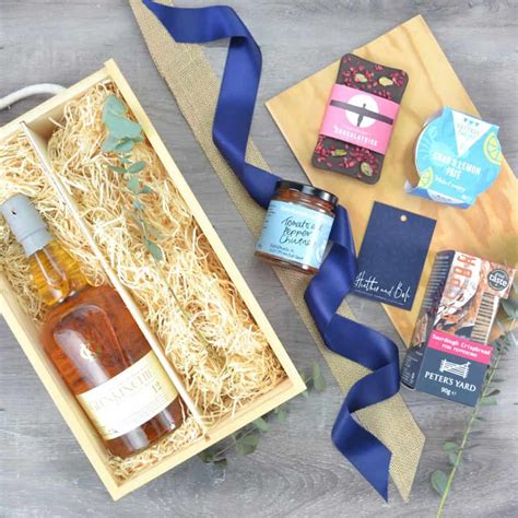 The Beadnell Whisky Box Luxury Gift Hampers Heather And Bale