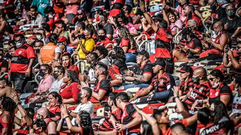 LIBERADO Flamengo e Vasco já planejam jogo 100 de público