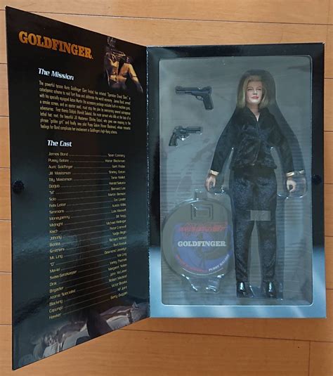 新品サイドショー SIDESHOW インチフィギュア GOLDFINGER オナーブラックマン プッシーガロア HONOR BLACKMAN as PUSSY GALORE