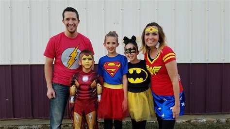 Family Costume Superheros - Sugar Bee Crafts