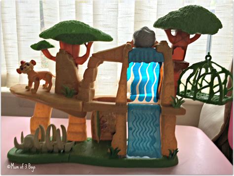 Review The Lion Guard Defend The Pride Lands Playset And Figures