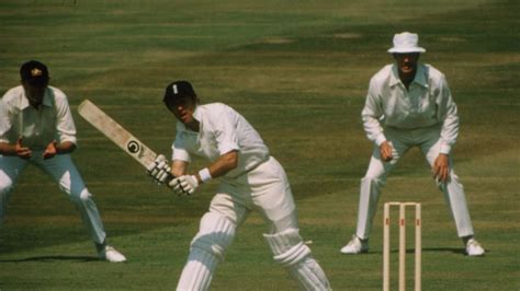 Geoffrey Boycott puts memorabilia on sale, including 100th hundred bat | ESPNcricinfo