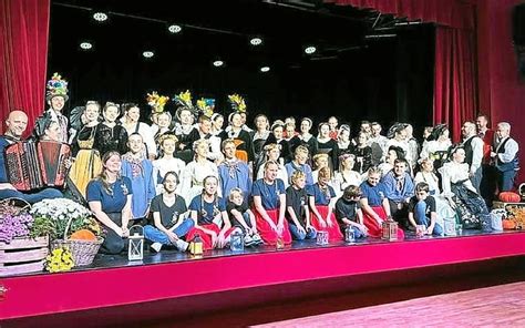 Le Cercle Celtique De Rostrenen Danse En Alsace Le T L Gramme