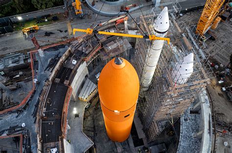 Last built-for-flight external tank lifted into place for space shuttle ...