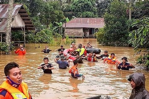 Banjir Rendam Sejumlah Daerah Di Kalsel Terparah Di Kabupaten Banjar