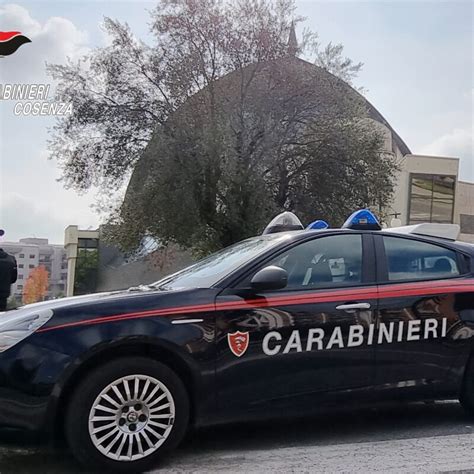 Stalking A Rende Si Presenta Ubriaco A Casa Della Ex Violando Il