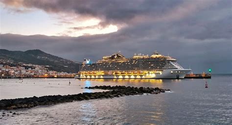 Primera Escala Del Gigante Msc Seaview En La Palma Puente De Mando