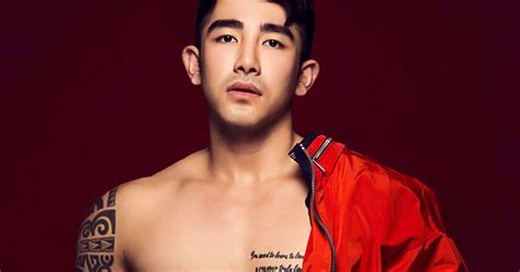 Hot boy điều hành đường dây bán dâm 30 000 USD là ai