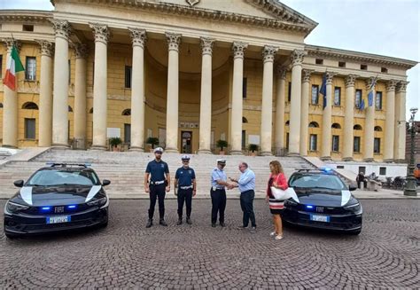 Due Nuove Auto Per La Polizia Locale Di Verona