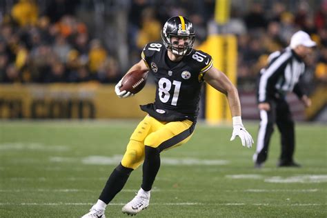 Fantasy Football Week 15 Start Or Sit Jesse James