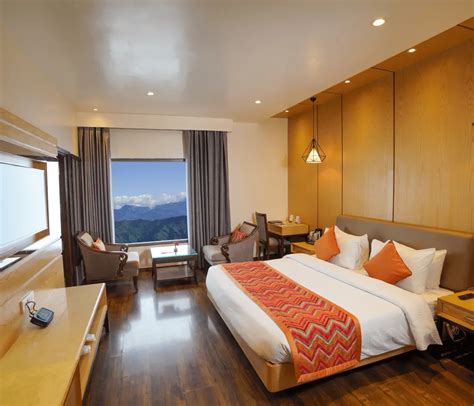 Book Best Hotel Room In Shimla The Twin Towers Hotel In Shimla