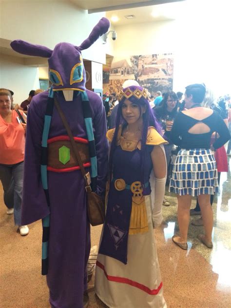 LoZ A Link Between Worlds Cosplay Ravio And Hilda