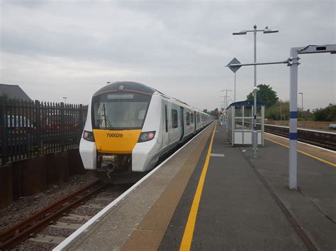 Thoughts On Faster Trains On Thameslink « The Anonymous Widower