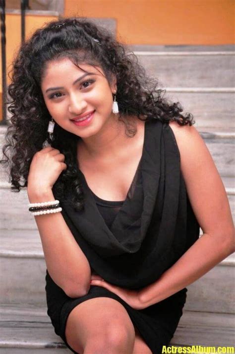 Vishnu Priya Hot Thighs Pics Actress Album