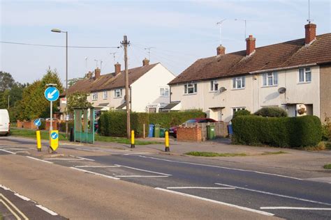 Semis In Chapel Lane Mr Ignavy Geograph Britain And Ireland