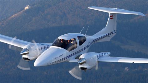 Diamond Da42