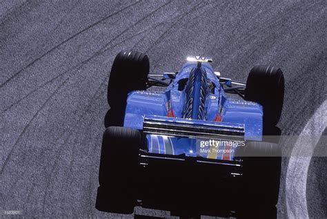 sidepod side edge tip design  formula  car