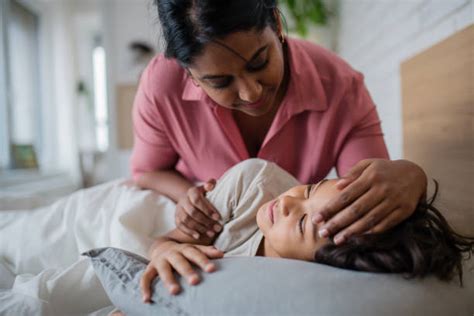 5200 Mom Wake Up Kid Stock Photos Pictures And Royalty Free Images