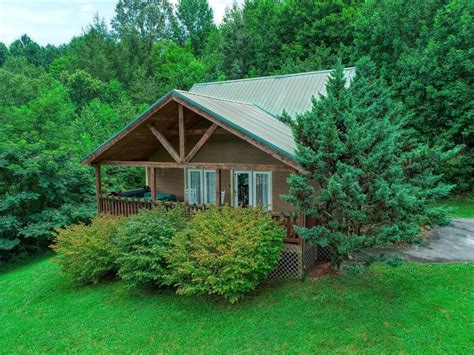 Smoky Mountain Getaway Cabin Cosby Updated Prices 2025