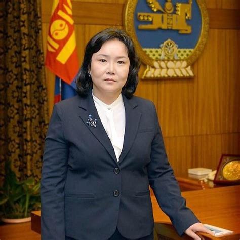 Наваан-Юндэнгийн Оюундарь