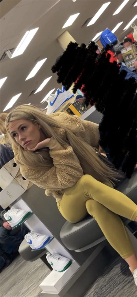 Petite Battle Blonde VS RedHead Spandex Leggings Yoga Pants Forum