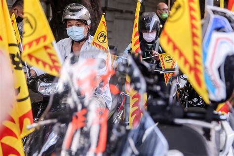 秋鬥機車隊啟動 由北而南宣講訴求反思民主 芋生活