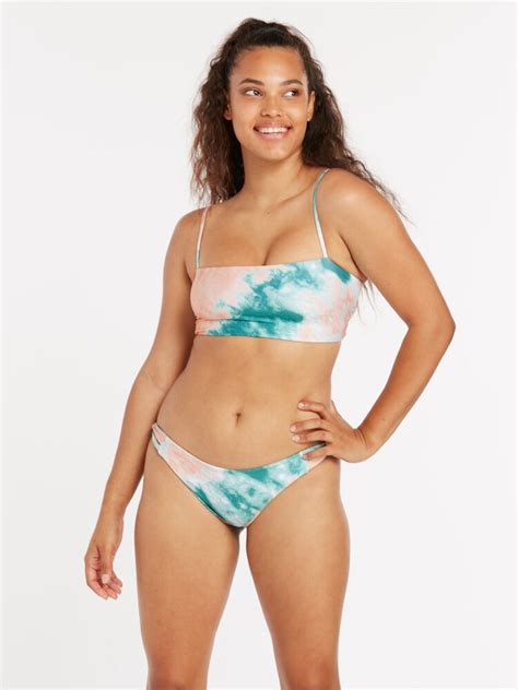 Hot Sexy E U Bikini Pics