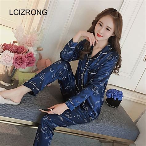 Autumn Cartoon Pajamas Sets Women Polar Bear Print Turn Down Collar