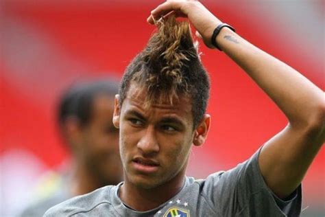 Details 100 Como Es El Peinado De Neymar Abzlocalmx