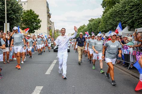 Abhinav Bindra 'honored' to carry Olympic flame in Paris 2024 Olympics Torch Relay