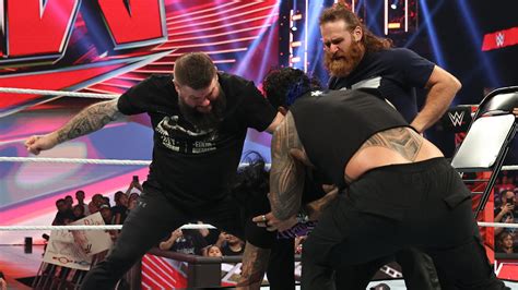 Cody Rhodes Jey Uso Kevin Owens And Sami Zayn Combine To Repel The Judgment Day Raw