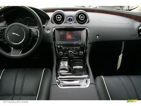 Jet Black/Ivory Interior 2011 Jaguar XJ XJ Photo #39982336 | GTCarLot.com