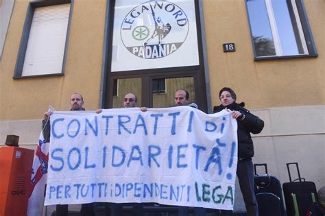 La Lega Fa Le Valigie Dalla Storica Sede Sit In Dei 71 Dipendenti