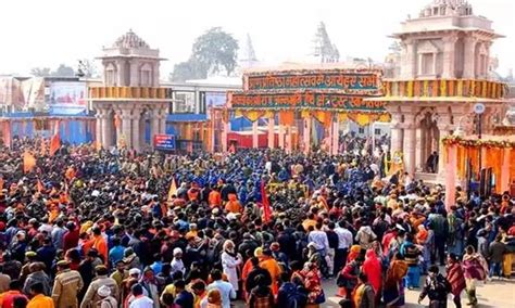 Ayodhya అయోధ్యకు పోటెత్తుతున్న భక్తులు Large Number Of Devotees Are Coming From All Over The