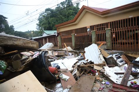 Fuertes Lluvias Dejan 114 Inundaciones 42 Deslizamientos 9 Fallecidos