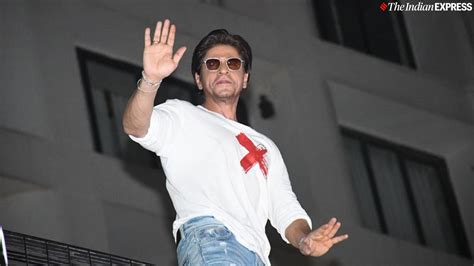 Shah Rukh Khan Remembers Late Fan On His Birthday Thanks Him For