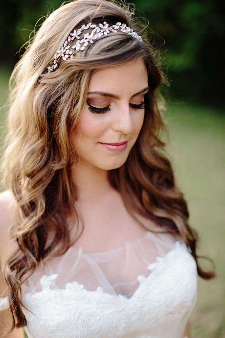 Coroncina Capelli Sposa Bellezza E Stile