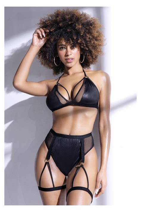 Ensemble 2 Pièces Noir Effet Wetlook Mapalé Lingerie Audacieuse