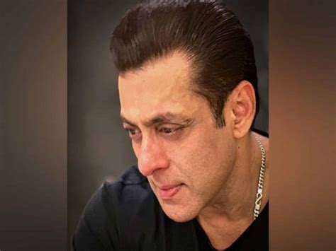 Salman Khan Shares His Peaceful Look Check It Out