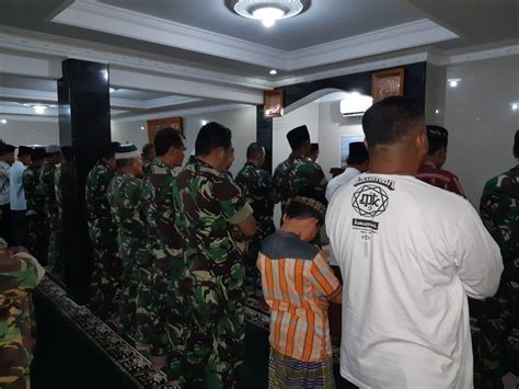 Anggota Koramil 12 Bulu Melaksanakan Kegiatan Safari Sholat Tarawih